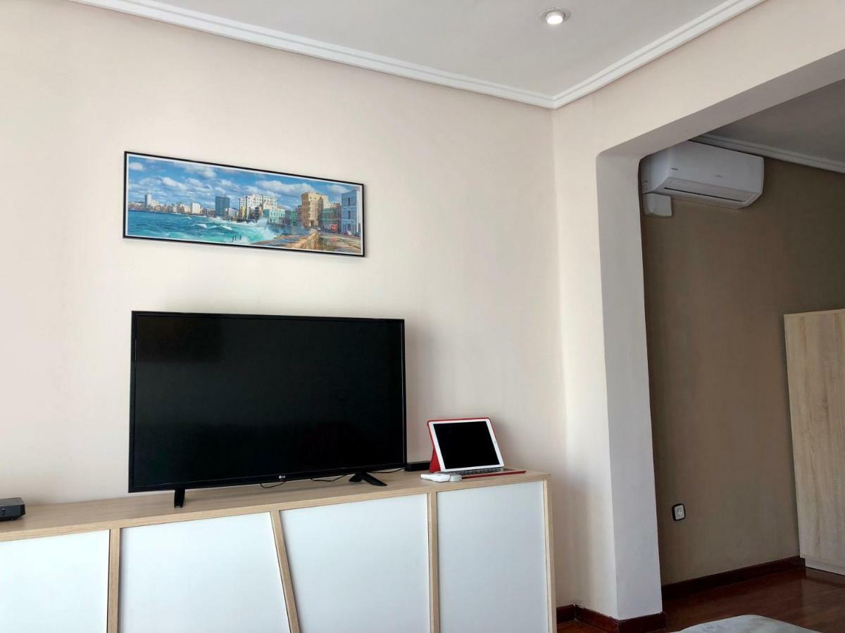 Apartamento Playa El Cabanyal Valencia Exterior photo